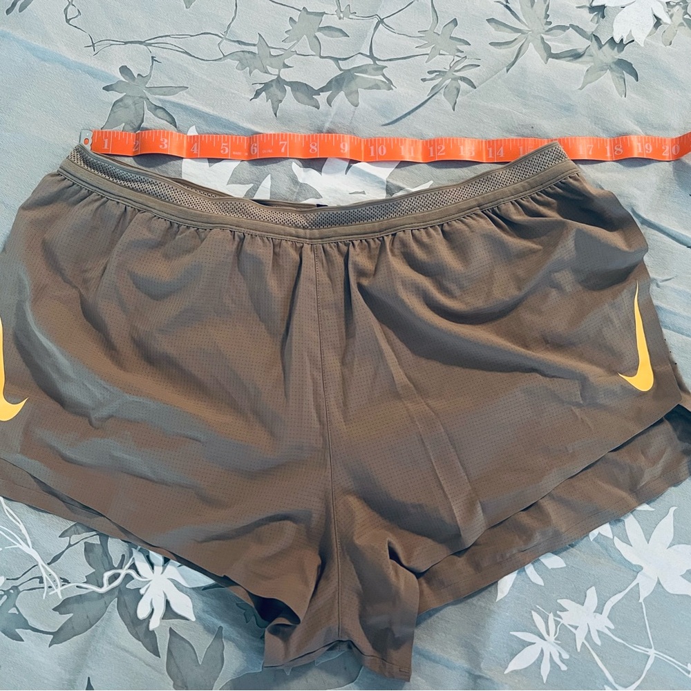 Nike Brown and Yellow Athletic Shorts Lightweight Performance